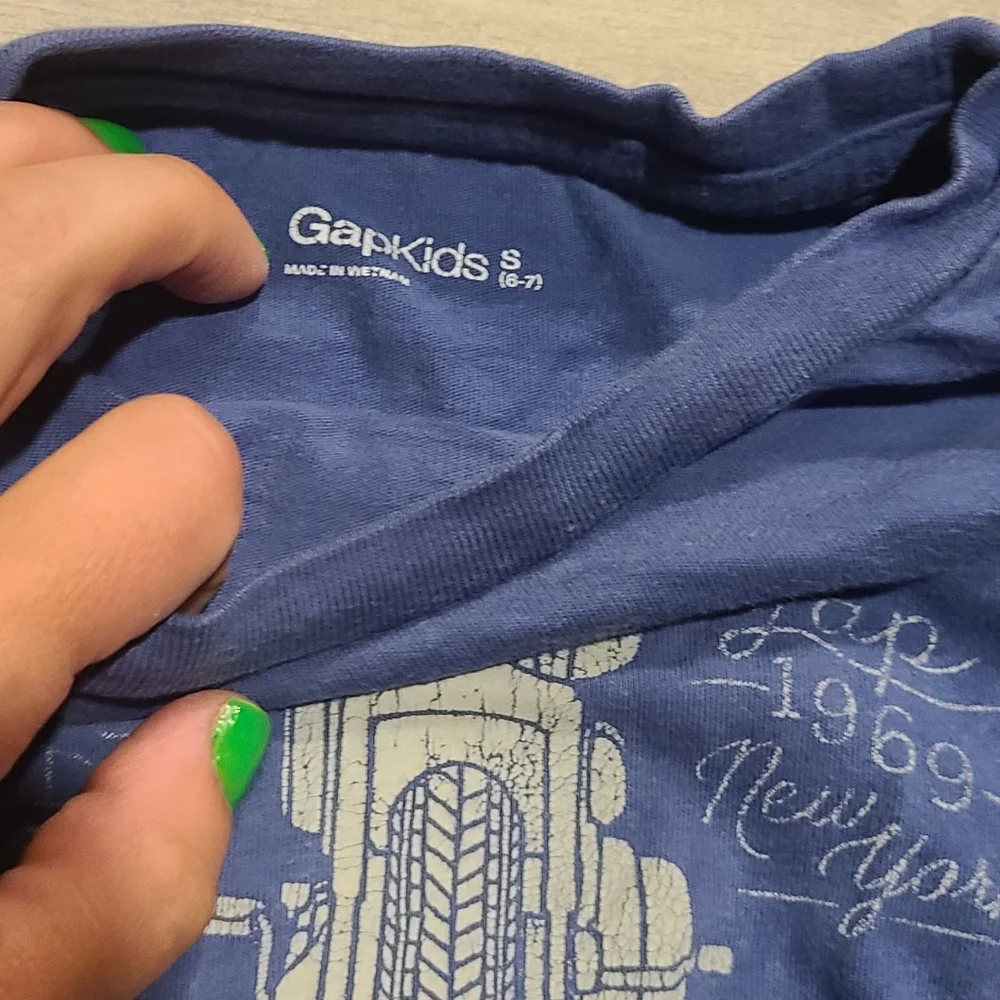🍦Gap kids motorcycle tee🧋